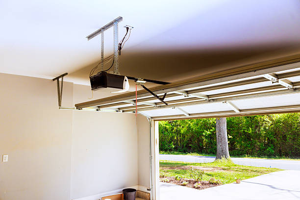 Top rated local Garage Door Panel Replacement specialists in Heyworth, IL